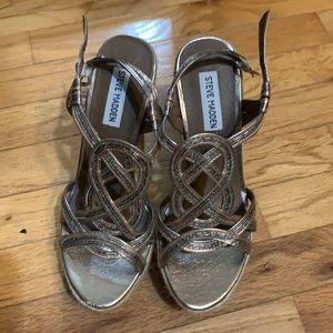 Brand new never worn outside metal multi wedge